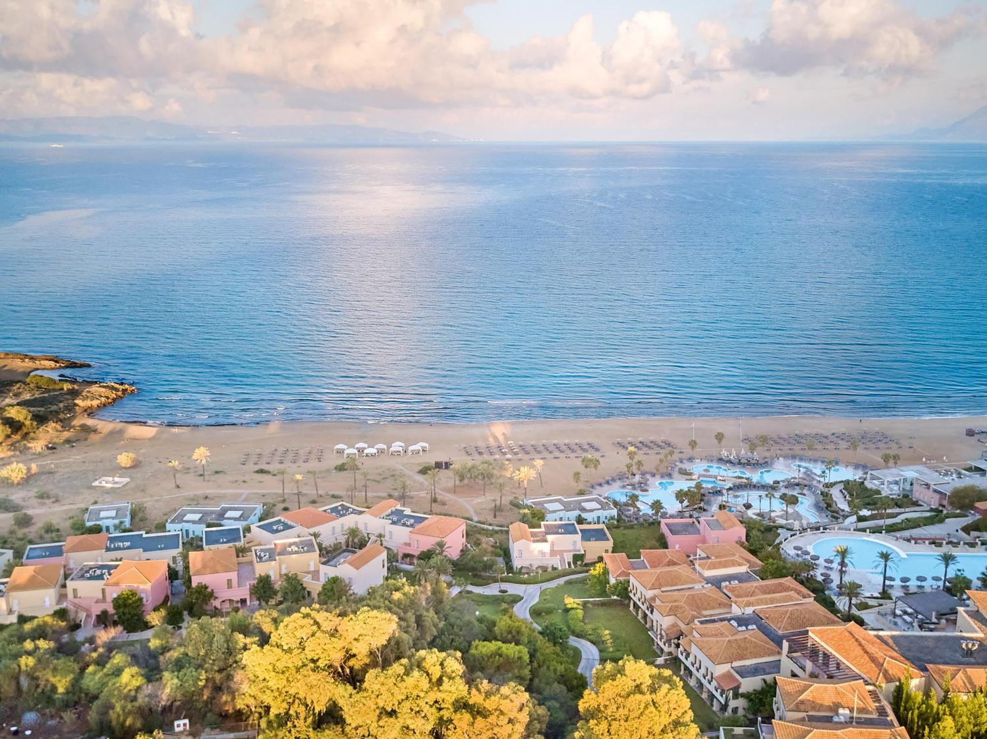 Grecotel Luxme Palms At Riviera Olympia & Aqua Park لوترا كيلينيس المظهر الخارجي الصورة